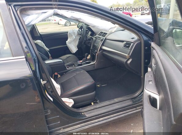 4T1BF1FK1GU267359 2016 TOYOTA CAMRY Black Widok wnętrza z przodu
