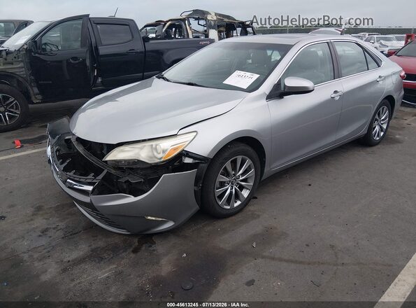 4T1BF1FK1GU614219 2016 TOYOTA CAMRY Silver Передня ліва чверть