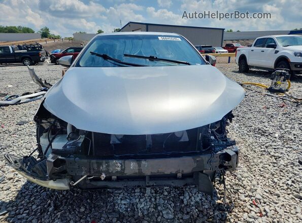 4T1BF1FK1HU758399 2017 TOYOTA CAMRY Silver Widok z przodu