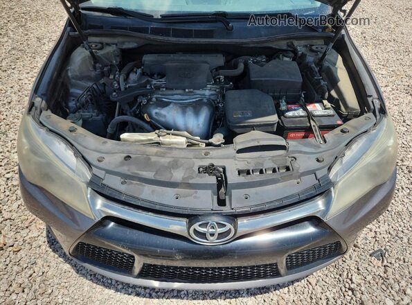 4T1BF1FK1HU769872 2017 TOYOTA CAMRY Серый Вид задней части салона