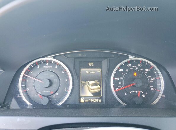 4T1BF1FK2GU121908 2016 TOYOTA CAMRY Silver Instrument cluster view