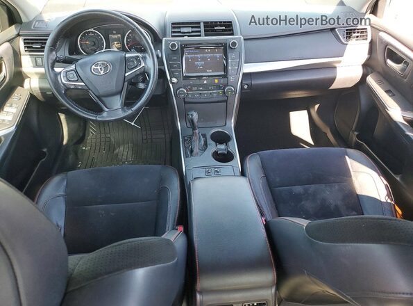 4T1BF1FK2GU121908 2016 TOYOTA CAMRY Silver Dashboard view