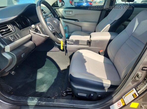 4T1BF1FK2GU143679 2016 TOYOTA CAMRY Gray Սալոնի դիմացի տեսք