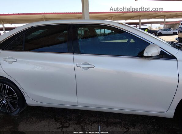 4T1BF1FK2GU163849 2016 TOYOTA CAMRY White Vista interior trasera