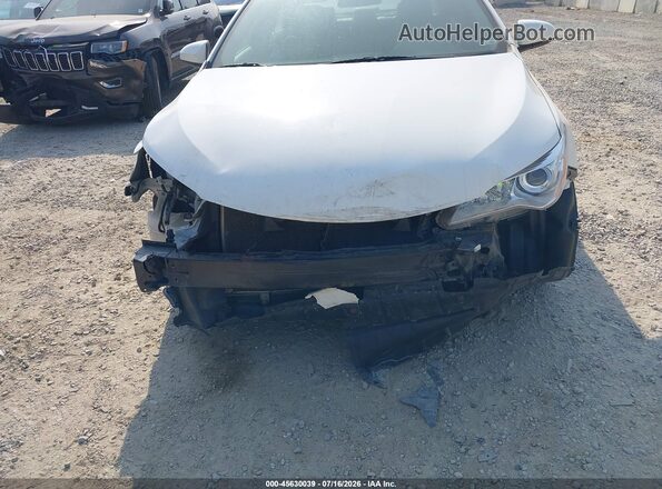 4T1BF1FK2GU266608 2016 TOYOTA CAMRY White Դիմացի տեսք