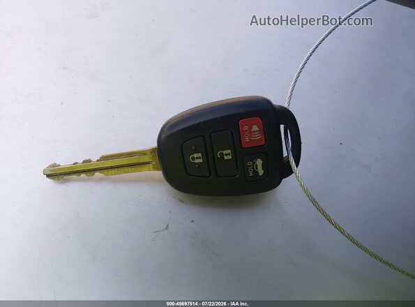 4T1BF1FK2GU606016 2016 TOYOTA CAMRY White Widok deski rozdzielczej