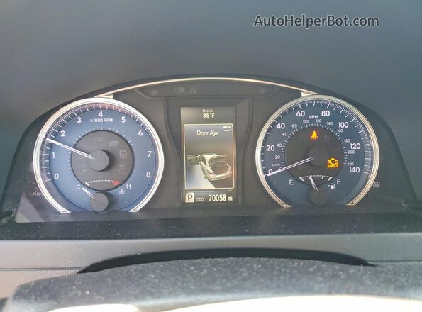 4T1BF1FK2GU607733 2016 TOYOTA CAMRY Black ხელსაწყოთა პანელის ხედი