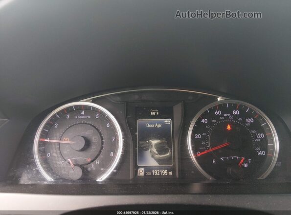 4T1BF1FK2HU276587 2017 TOYOTA CAMRY Gray Widok tylnych siedzeń