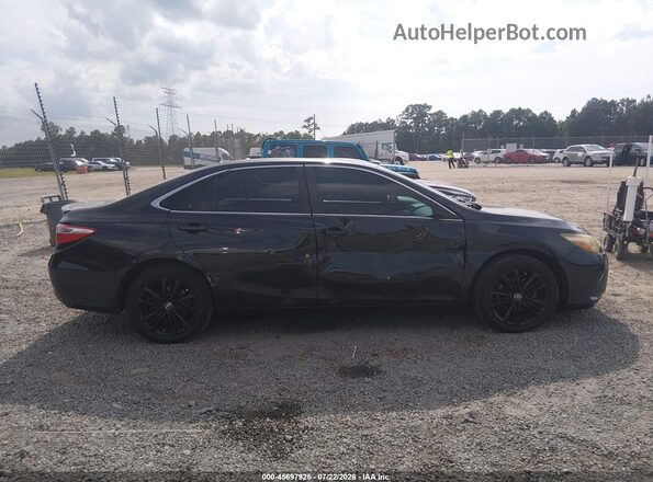 4T1BF1FK2HU276587 2017 TOYOTA CAMRY Gray Widok wnętrza 360 stopni