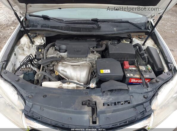 4T1BF1FK2HU284477 2017 TOYOTA CAMRY White Вид ззаду