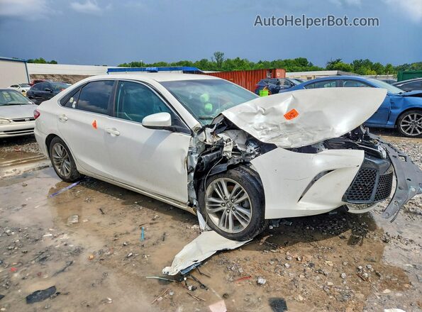 4T1BF1FK2HU320345 2017 TOYOTA CAMRY White Առջևի աջ
