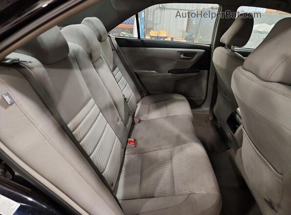 4T1BF1FK2HU326095 2017 TOYOTA CAMRY Black Vista de los asientos traseros