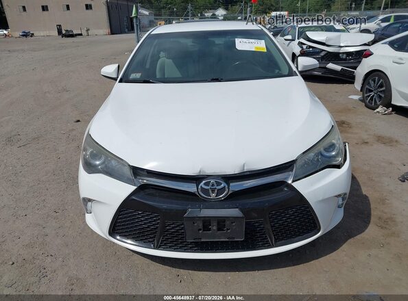 4T1BF1FK2HU451615 2017 TOYOTA CAMRY White Rear interior view