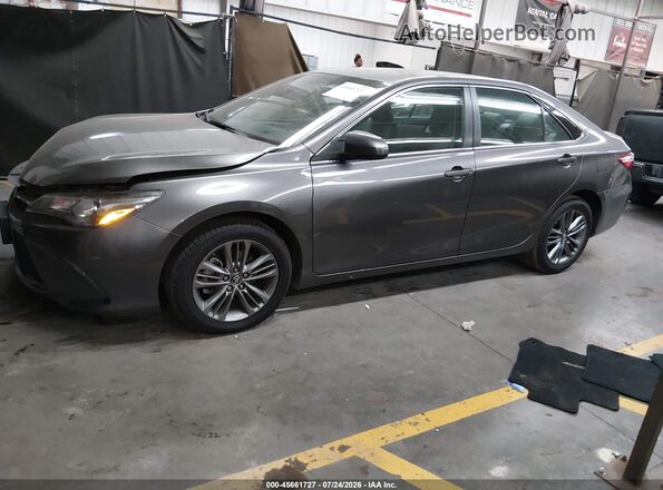 4T1BF1FK2HU620466 2017 TOYOTA CAMRY Gray 