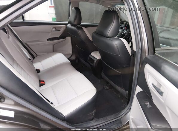 4T1BF1FK2HU620466 2017 TOYOTA CAMRY Gray Vista de la etiqueta del VIN