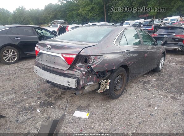 4T1BF1FK2HU800899 2017 TOYOTA CAMRY Gray Задня права чверть