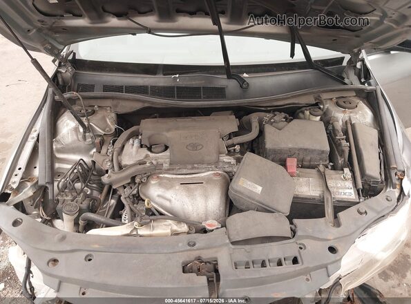 4T1BF1FK3GU240776 2016 TOYOTA CAMRY Silver უკანა ხედი