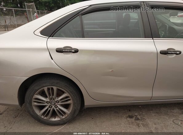 4T1BF1FK3GU240776 2016 TOYOTA CAMRY Silver 
