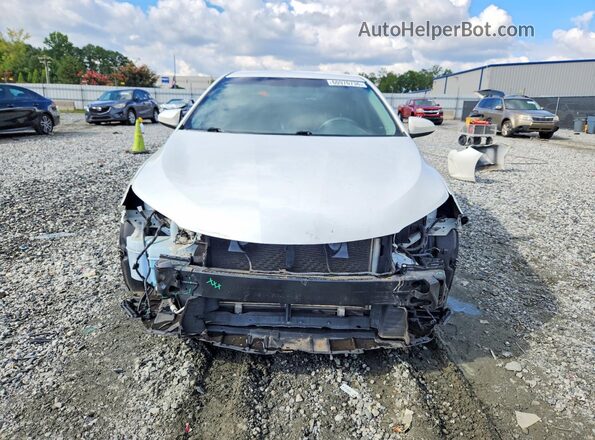 4T1BF1FK3GU557344 2016 TOYOTA CAMRY White Widok z przodu