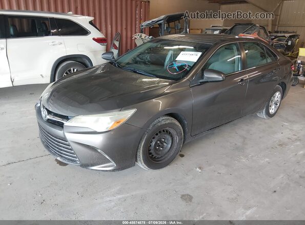 4T1BF1FK3GU558705 2016 TOYOTA CAMRY Gray წინა მარცხენა ხედი სამი მეოთხედიდან