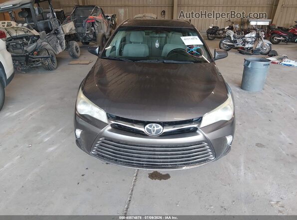 4T1BF1FK3GU558705 2016 TOYOTA CAMRY Gray ხელსაწყოთა პანელის ხედი