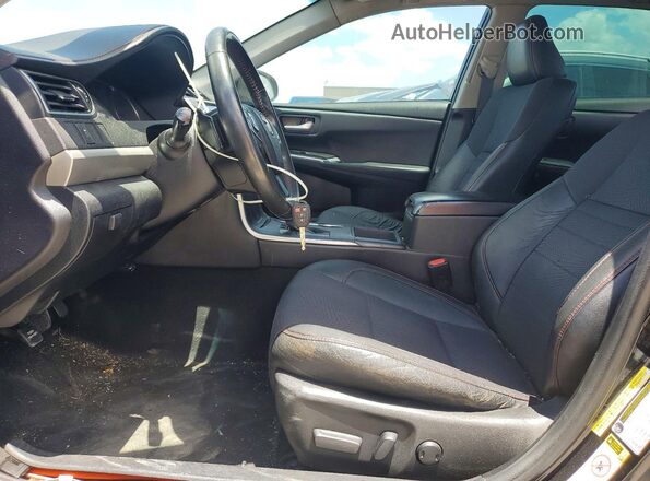4T1BF1FK3GU601035 2016 TOYOTA CAMRY Угольный Вид салона спереди