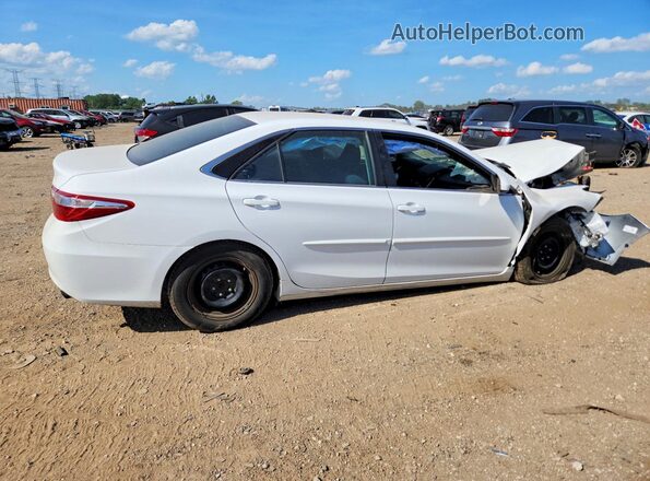 4T1BF1FK3HU287467 2017 TOYOTA CAMRY White Trasero derecho