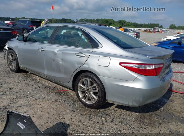 4T1BF1FK3HU308947 2017 TOYOTA CAMRY Silver Задня ліва чверть