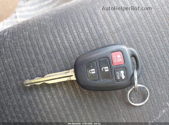 4T1BF1FK3HU308947 2017 TOYOTA CAMRY Silver Вид панелі приладів