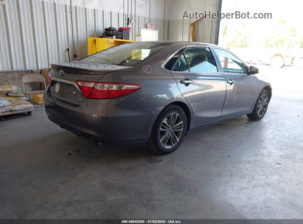 4T1BF1FK3HU382322 2017 TOYOTA CAMRY Gray Tył prawy