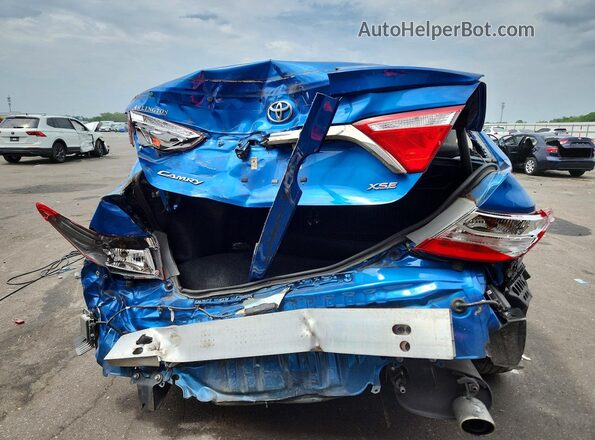 4T1BF1FK3HU675007 2017 TOYOTA CAMRY Blue უკანა ხედი