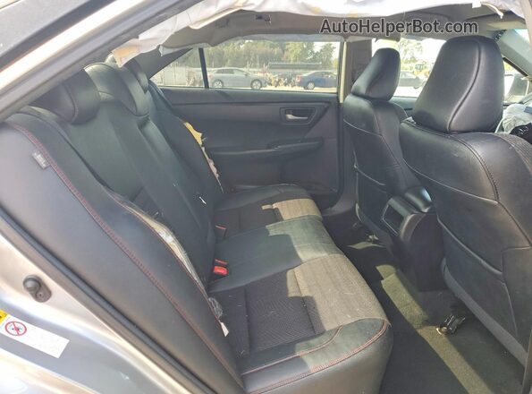 4T1BF1FK4GU243010 2016 TOYOTA CAMRY Серебряный Вид задних сидений