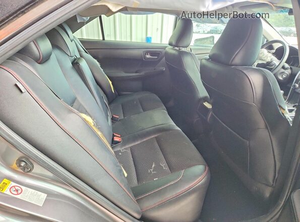 4T1BF1FK4GU256422 2016 TOYOTA CAMRY Silver Вид задніх сидінь