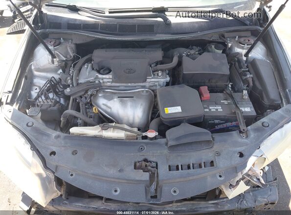 4T1BF1FK4GU537488 2016 TOYOTA CAMRY Silver Widok z tyłu