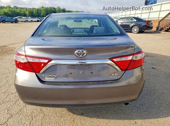 4T1BF1FK4GU562469 2016 TOYOTA CAMRY Gray Հետևի տեսք