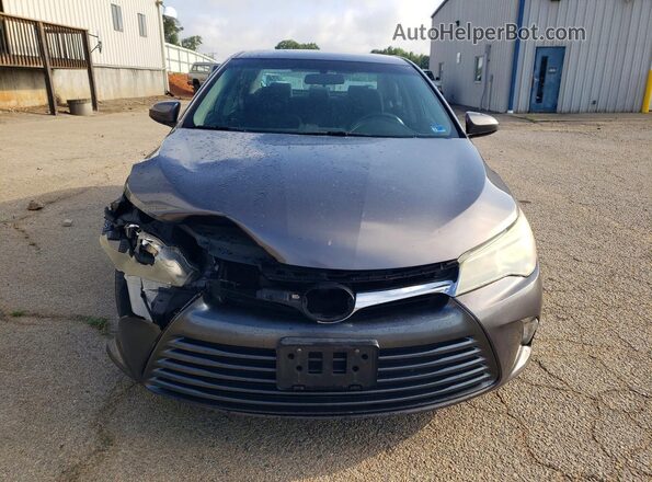 4T1BF1FK4GU562469 2016 TOYOTA CAMRY Gray Դիմացի տեսք