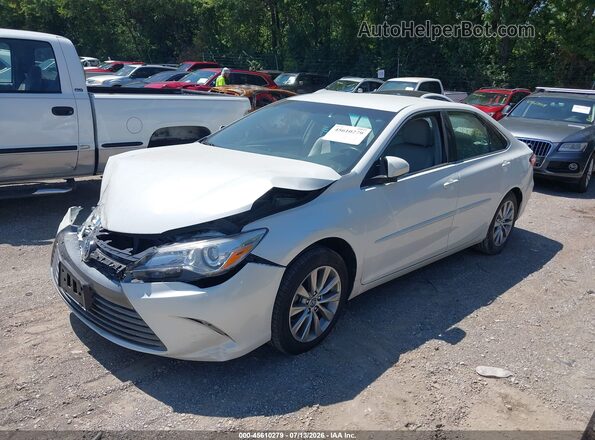 4T1BF1FK4HU345439 2017 TOYOTA CAMRY White წინა მარცხენა ხედი სამი მეოთხედიდან