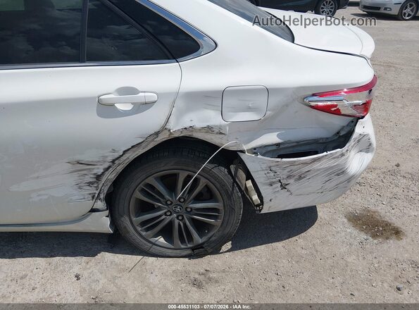 4T1BF1FK4HU403288 2017 TOYOTA CAMRY Белый Вид спереди