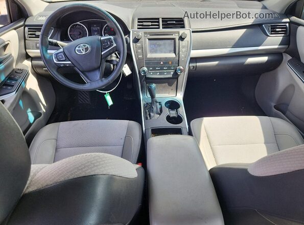 4T1BF1FK4HU439580 2017 TOYOTA CAMRY White Widok deski rozdzielczej