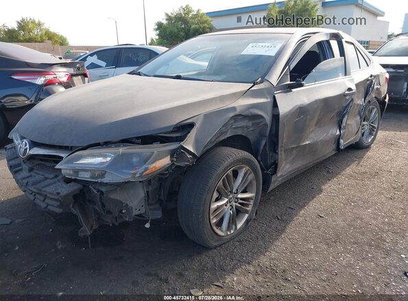 4T1BF1FK5GU171136 2016 TOYOTA CAMRY Gray Front left