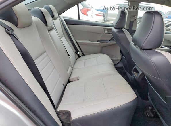 4T1BF1FK5GU219945 2016 TOYOTA CAMRY Silver უკანა სავარძლების ხედი
