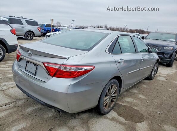 4T1BF1FK5GU219945 2016 TOYOTA CAMRY Silver უკანა მარჯვენა