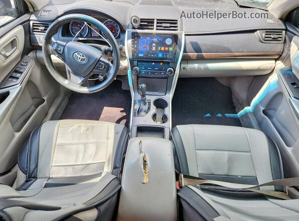 4T1BF1FK5GU253934 2016 TOYOTA CAMRY Black Widok deski rozdzielczej