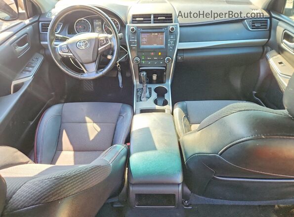 4T1BF1FK5GU602610 2016 TOYOTA CAMRY Gray Dashboard view