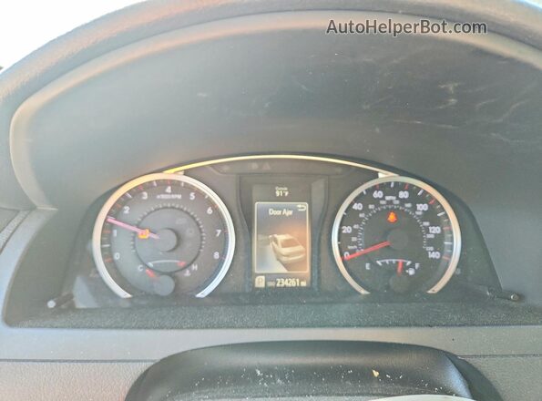 4T1BF1FK5GU602610 2016 TOYOTA CAMRY Gray Instrument cluster view