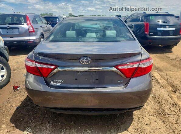 4T1BF1FK5HU314281 2017 TOYOTA CAMRY Gray Widok z tyłu