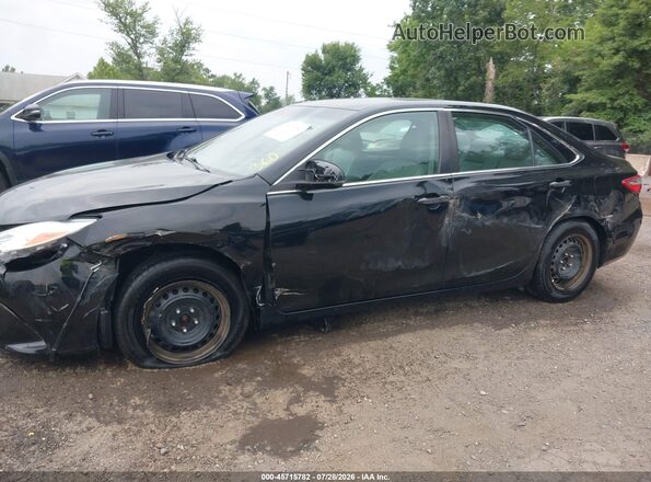 4T1BF1FK5HU378949 2017 TOYOTA CAMRY Black Front view