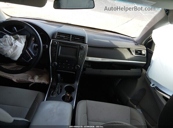 4T1BF1FK5HU627525 2017 TOYOTA CAMRY White Вид салону спереду