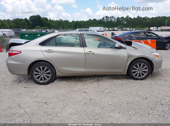 4T1BF1FK5HU639836 2017 TOYOTA CAMRY Gold Սալոնի 360 աստիճան տեսք