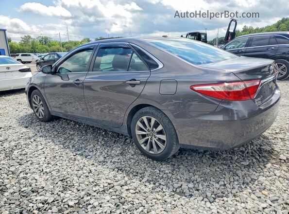 4T1BF1FK5HU651419 2017 TOYOTA CAMRY Gray Tył lewy